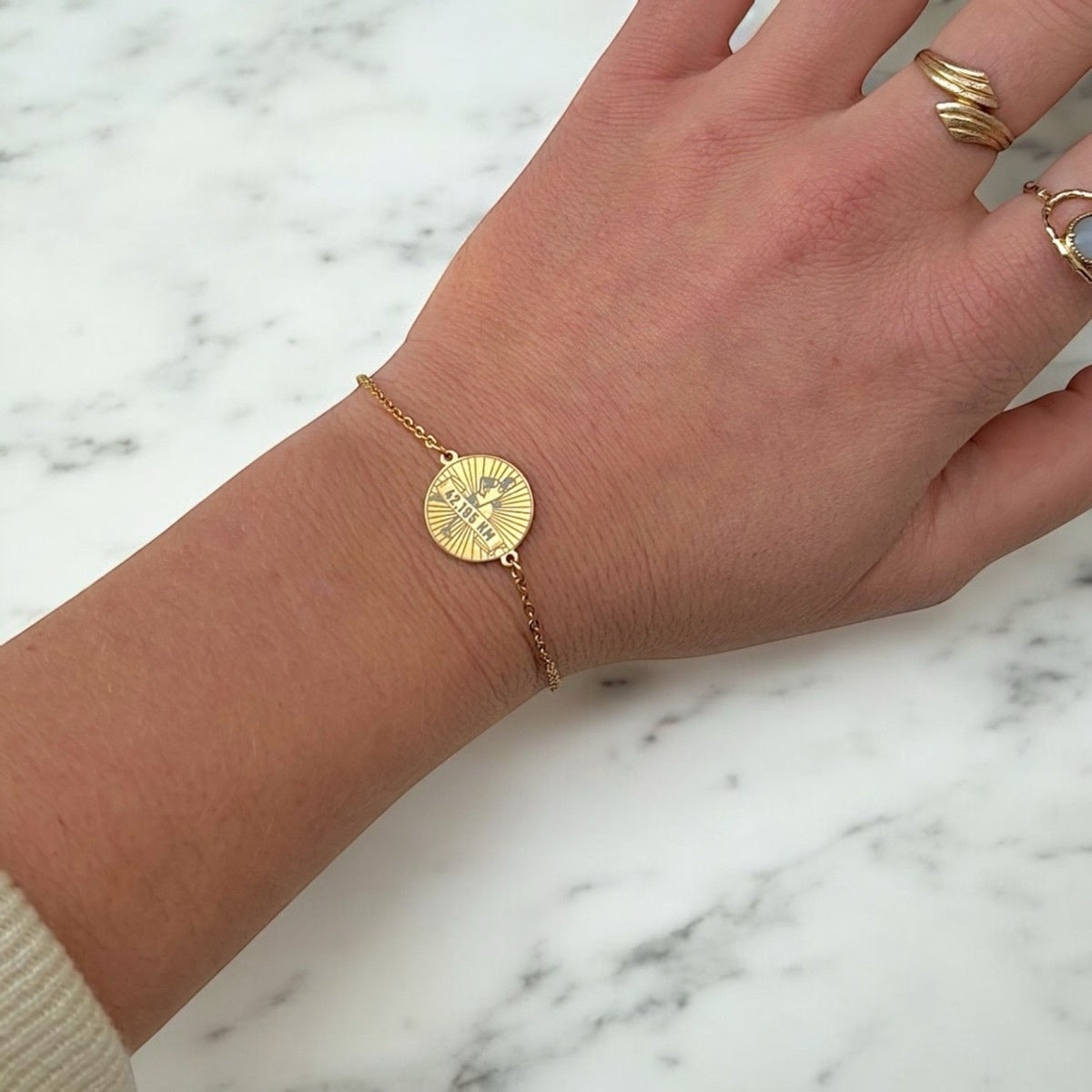 bracelet en chaine dore personnalisable
